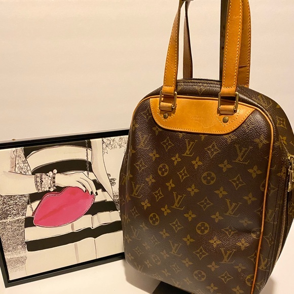 🚫SOLD🚫 Louis Vuitton Excursion Monogram Bag - Picture 1 of 11